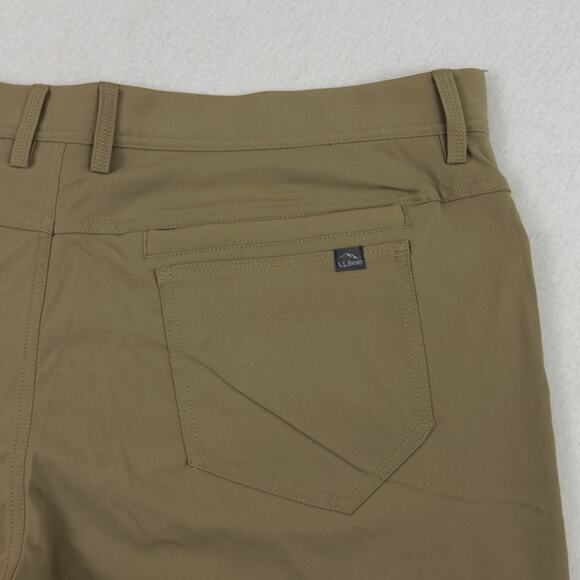 LL Bean Mens Venture Stretch Shorts 42W 10" Beige 5-Pocket Nylon Hiking New - Picture 10 of 12